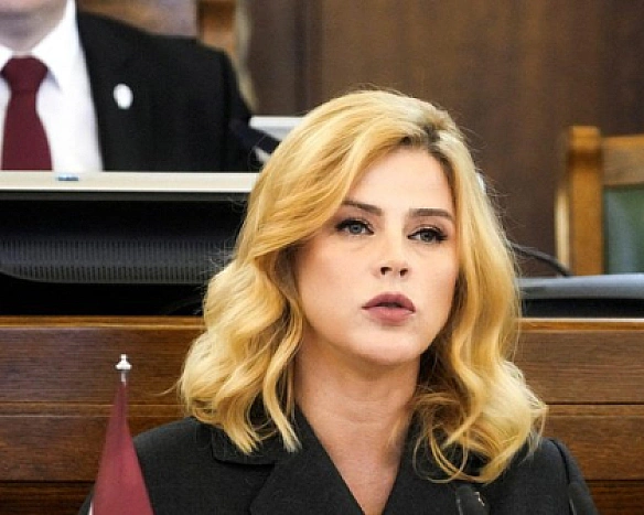 we.ua - Латвійська броня для України: Київ отримав першу партію техніки Раtrіа