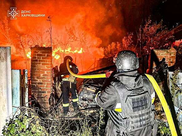 we.ua - Війська РФ атакували дронами Харківщину: у Чугуєві та на Куп’янщині пожежі. ФОТОрепортаж