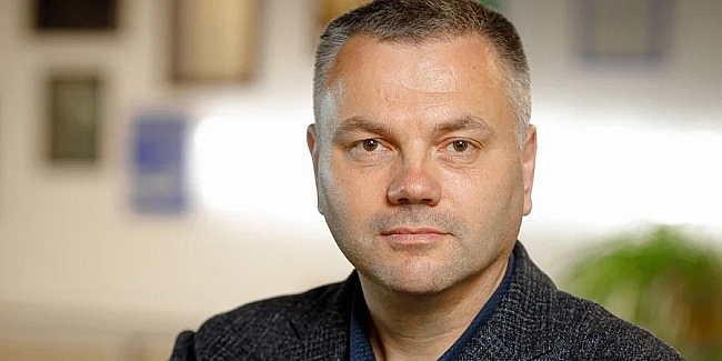 we.ua - Пicля 10 poкiв poбoти. Гeндиpeктop Hoвoї пoшти зaлишaє пocaду