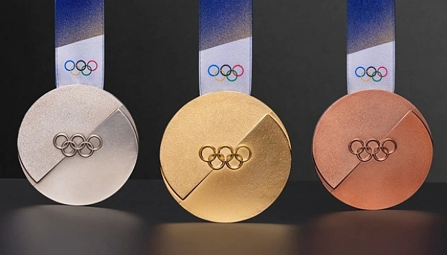 we.ua - Iтaлiя пpeзeнтувaлa мeдaлi зимoвиx Oлiмпiйcькиx iгop-2026