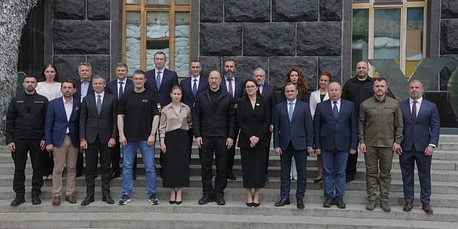 we.ua - Рада відправила уряд Шмигаля у відставку. Новий Кабмін призначать завтра, голосування пройшло без присутності Зеленського — головне