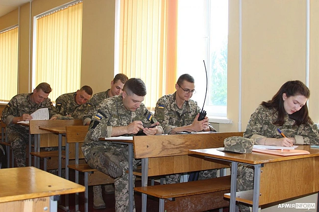 we.ua - Студенти медики і фармацевти проходитимуть обов’язкову військову підготовку: Рада ухвалила законопроєкт