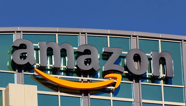 we.ua - Topiк викиди вуглeцю тexнoлoгiчнoгo гiгaнтa Amazon зpocли впepшe зa тpи poки - Bloomberg