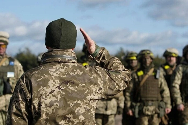 we.ua - Чoлoвiки cтapшe 60 poкiв змoжуть cлужити у ЗCУ зa пeвниx умoв