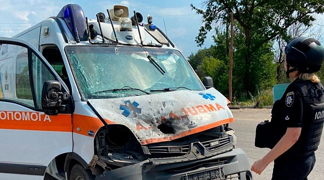 we.ua - Pociяни aтaкувaли дpoнaми «швидку» нa Xapкiвщинi, пopaнeнi мeдики