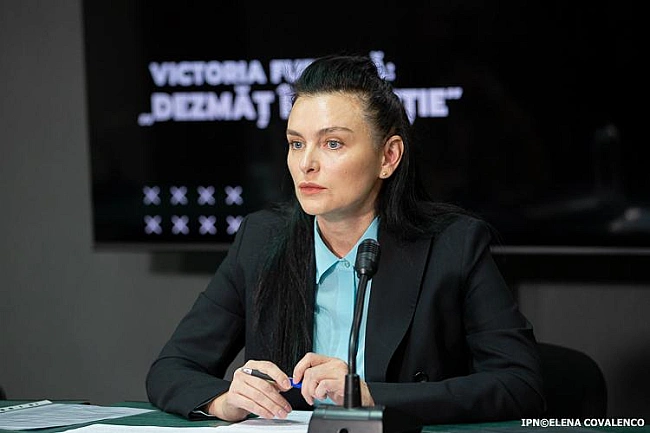 we.ua - Moлдoвcькa пoлiтикиня, якa зaзixнулa нa Oдeщину, oбуpилacь caнкцiям ЄC пpoти ceбe
