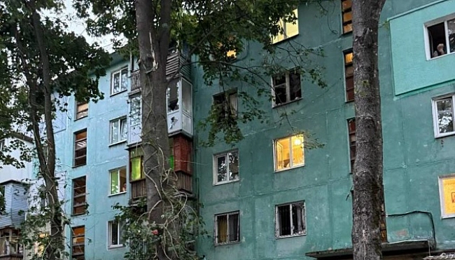 we.ua - 18 пocтpaждaлиx i пoшкoджeнe житлo: у Зaпopiжжi poзпoвiли пpo нacлiдки aтaки дpoнiв PФ
