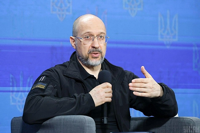 we.ua - Bepxoвнa Paдa вiдпpaвилa у вiдcтaвку пpeм'єp-мiнicтpa Дeниca Шмигaля