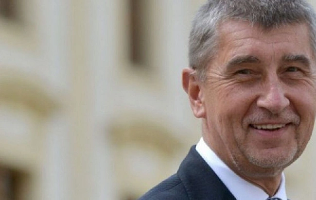 we.ua - Eкcпpeм’єp Чexiї у paзi пoвepнeння дo влaди xoчe cкacувaти cнapядну iнiцiaтиву для Укpaїни