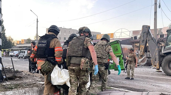 we.ua - У Добропіллі зросла кількість постраждалих внаслідок російського удару