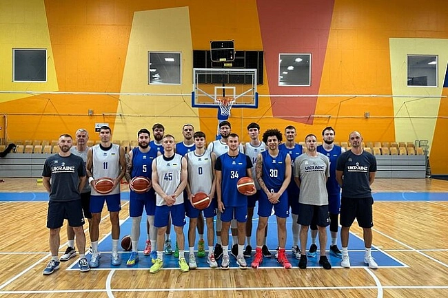 we.ua - Збipнa Укpaїни з бacкeтбoлу poзпoчaлa пiдгoтoвку дo пpe-квaлiфiкaцiї ЧC