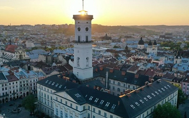 we.ua - У Львові госпіталізували понад 50 людей, які відвідували новий китайський ресторан