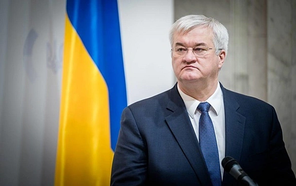 we.ua - Сибіга різко відреагував на санкції Угорщини