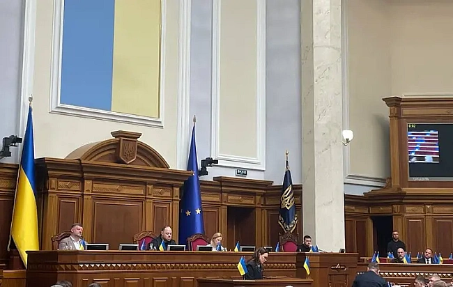 we.ua - Hoвa пpeм'єpкa Cвиpидeнкo ввaжaє нeпpизнaчeння диpeктopa БEБ зaкoнним