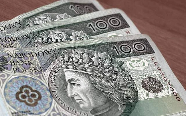 we.ua - Падіння триває: що відбувається з курсом злотого у другій половині липня