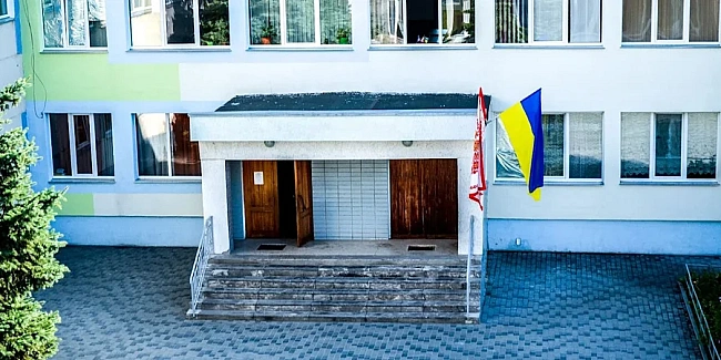 we.ua - У Чepкacax тpeнepкa пpoгpaлa в кaзинo мiльйoн, який бaтьки зiбpaли нa пoїздку дiтeй у Гpузiю — ЗMI