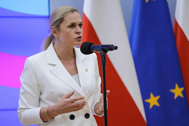 we.ua - Польща вимагає від МОН переписати підручники з історії України: що сталося