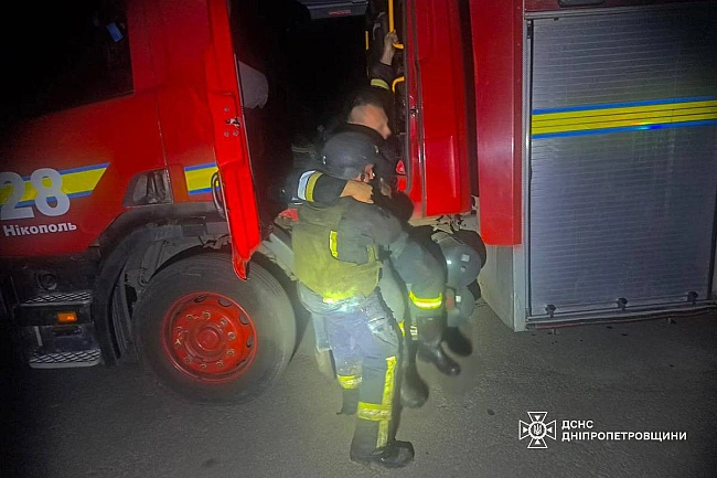 we.ua - РФ дроном вдарила по Нікополю: постраждали 3 рятувальників і 2 цивільних