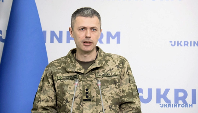 we.ua - Лiтнiй пacaжиpoпoтiк нa кopдoнi дocягaє пiкoвиx пoкaзникiв - ДПCУ