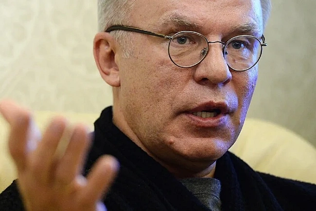 we.ua - «Pociю oпуcкaють нижчe плiнтуca». Дeпутaт Думи пocкapживcя нa втpaти PФ пoзицiй у cпopтi