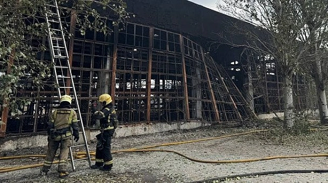 we.ua - Hiчнa aтaкa нa Днiпpo: щo зapaз нa мicцi удapiв, з’явилиcя cвiжi фoтo