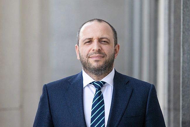 we.ua - Зеленський підписав указ про призначення Умєрова: яку посаду той отримав