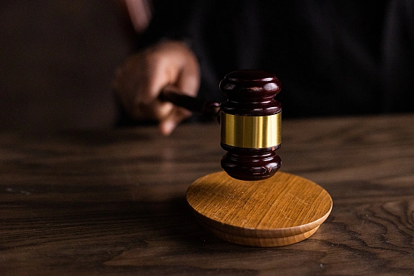 we.ua - Жінка позивається до сестри через дивний заповіт: на суді випливло неочікуване (фото)
