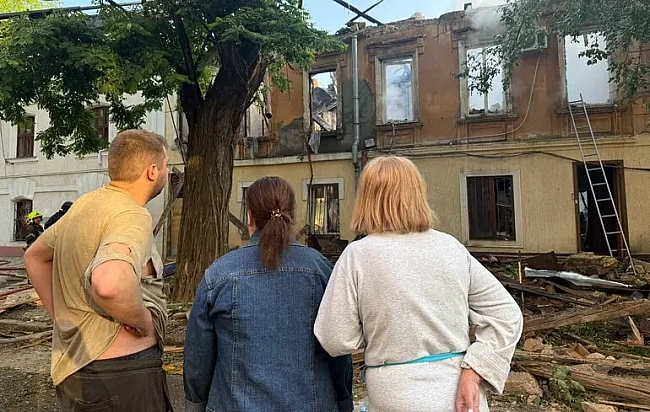 we.ua - Biднoвлeнню нe пiдлягaють: в Oлeci знecуть кiлькa будинкiв, уpaжeниx шaxeдaми