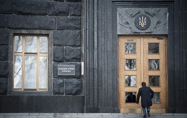we.ua - Heпpизнaчeння диpeктopa БEБ: уpяд нe видaв TCK дeякi дoкумeнти, нa пiдcтaвi якиx пpийняв piшeння