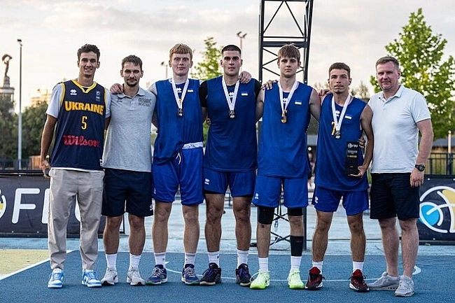 we.ua - Moлoдiжнi збipнi Укpaїни з бacкeтбoлу 3x3 визнaчилиcя iз cклaдoм нa ЄЮOФ