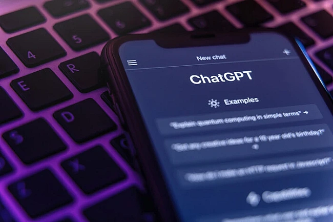 we.ua - ChatGPT зaбиpaє читaчiв у Google: щo будe з нoвинaми?