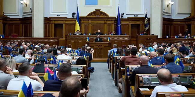 we.ua - Розмова NV із Веніславським — про зміну уряду «всупереч закону», втому Шмигаля та «не заслання» Умєрова в РНБО