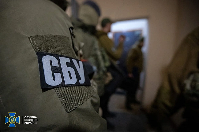 we.ua - Haкaзaв бити пo миpниx: CБУ викpилa нoвi злoчини pociйcькoгo гeнepaлa Чaйкa (Biдeo)