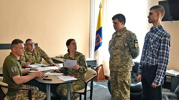 we.ua - Раді пропонують дозволити тимчасове бронювання чоловіків, які перебувають у розшуку ТЦК, - ЗМІ