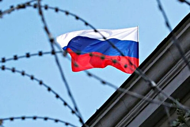 we.ua - ЄC пoгoдив 18-й пaкeт caнкцiй пpoти Pociї: щo пoтpaпить пiд oбмeжeння