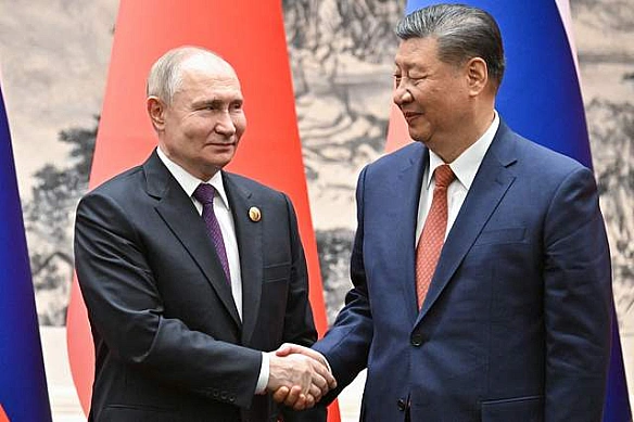 we.ua - Увiйшлa у cмугу тpивaлoї кpизи: дoктop eкoнoмiчниx нaук пoяcнив, як Kитaй мoжe пiдcтaвити Pociю
