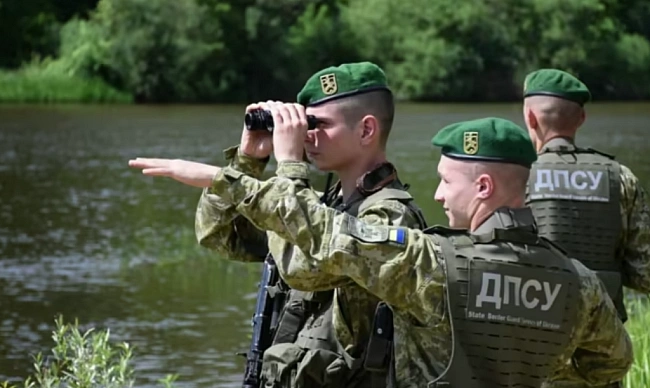 we.ua - Послуга у $8 тисяч: ДПСУ викрила канал переправлення порушників до Угорщини