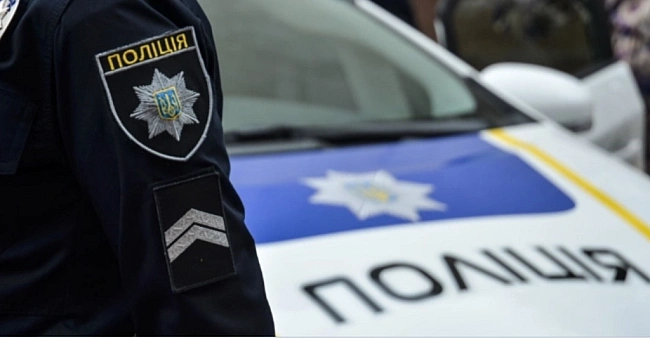 we.ua - У ТРЦ в Києві чоловік з ножем напав на відвідувача: є поранений