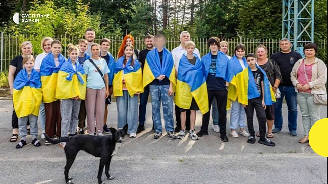 we.ua - В Україну з Росії повернули п'ятьох дітей, яких вивезли під час окупації Харківщини