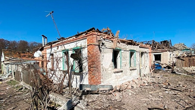 we.ua - Прокуратура: російський дрон вдарив по автомобілю в Куп’янську, троє поранених