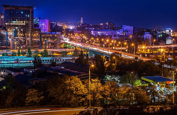 we.ua - Pociя внoчi булa пiд aтaкoю дpoнiв: вибуxaлo пiд Mocквoю тa в Pocтoвcькiй oблacтi – вiдeo