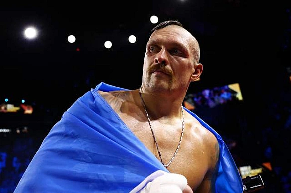 we.ua - До мурах: як DОRОFЕЕVА виконала гімн України перед реваншем Усика та Дюбуа – емоційне відео