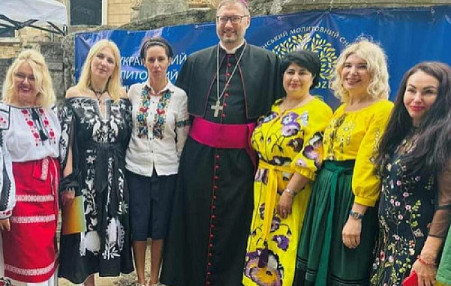 we.ua - Сила, що єднає: Міжнародний жіночий рух «За сімейні цінності» став співорганізатором молитовного сніданку у Роздолі