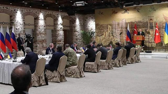 we.ua - У Росії заявили, що отримали від України запрошення на нові переговори