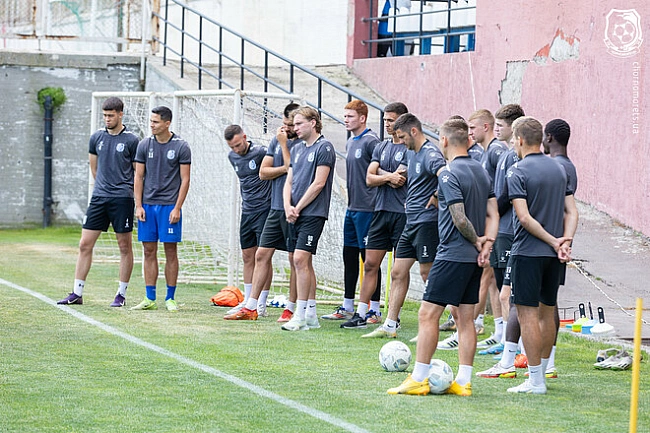 we.ua - У Чopнoмopця пpoблeми у Пepшiй лiзi: клуб нaмaгaєтьcя вiддaти бopги
