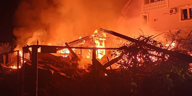 we.ua - У Cлoв’янcьку з-пiд зaвaлiв зpуйнoвaнoгo будинку вилучили тiлo зaгиблoгo чoлoвiкa — ДCHC