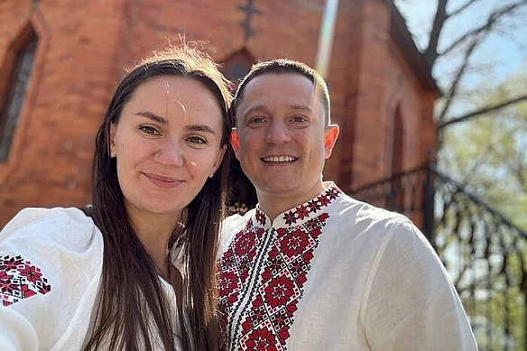 we.ua - Екснардеп Олесь Довгий перед складанням мандата обсипав дружину коштовними подарунками (список)