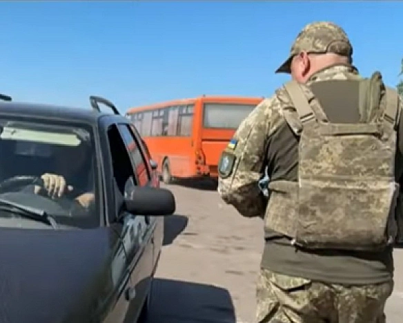 we.ua - По категоріях та для обраних: у Слузі народу розповіли, як випускатимуть за кордон чоловіків віком до 25 років