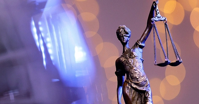 we.ua - Звільнений студент юридичного факультету відсудив €100 000 у роботодавця