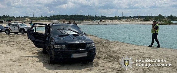 we.ua - У Львівській області водій напідпитку втопив авто з людьми (фото)